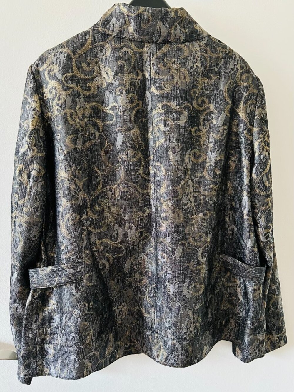 Chico's Metallic Gold and Gray Blazer - Size 3 - Picture 4 of 4